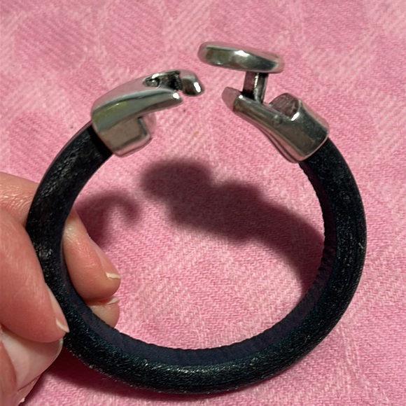 Silver and Black Leather Bracelet - Picture 5 of 7